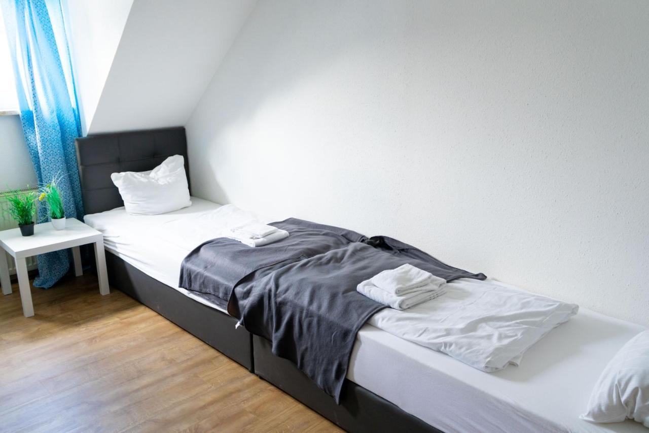 Sunnyhome Monteurwohnungen Und Apartments In Schwandorf Exterior photo